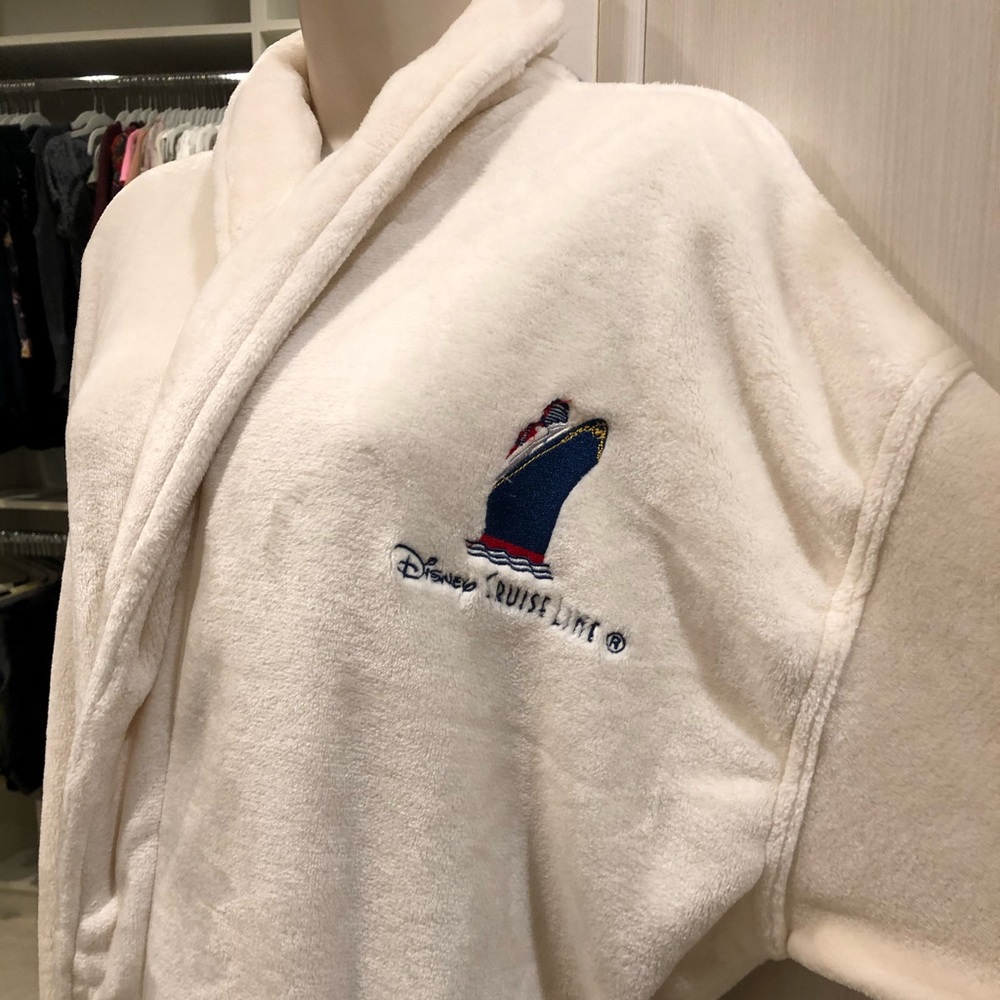 Disney cruise line bathrobe, new without tags.